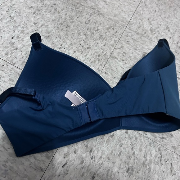 Victoria Secret T-shirt Lightly Lined Wireless Bra - Picture 3 of 3